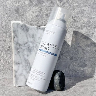 Olaplex No. 4d Clean Volume Detox Dry Shampoo Hacim Veren Detoks Etkili Kuru Şampuan 250ml Olaplex No. 4d Clean Volume Detox Dry Shampoo Hacim Veren Detoks Etkili Kuru Şampuan 250ml