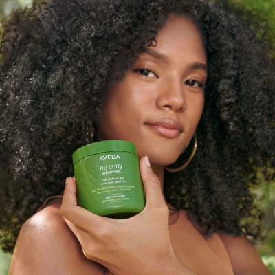 Aveda Be Curly Advanced Coil Definer Gel Bukle Belirginleştirici Jel 250 ml Aveda Be Curly Advanced Coil Definer Gel Bukle Belirginleştirici Jel 250 ml