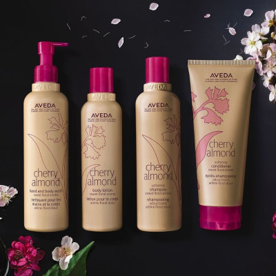 Aveda Cherry Almond Softening Conditioner Kuru Saçlar İçin Canlandırıcı ve Parlaklaştırıcı Saç Kremi 200ml Aveda Cherry Almond Softening Conditioner Kuru Saçlar İçin Canlandırıcı ve Parlaklaştırıcı Saç Kremi 200ml