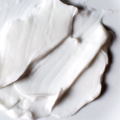 Aveda Cherry Almond Softening Conditioner Kuru Saçlar İçin Canlandırıcı ve Parlaklaştırıcı Saç Kremi 1000ml