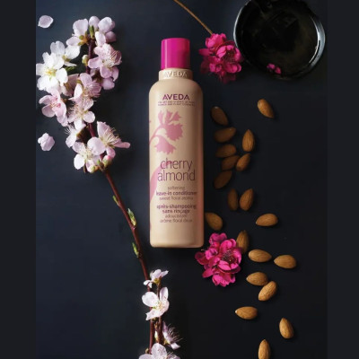 Aveda Cherry Almond Softening Leave-in Conditioner Kuru Saçlar İçin Canlandırıcı ve Parlaklaştırıcı Durulanmayan Saç Kremi 200ml Aveda Cherry Almond Softening Leave-in Conditioner Kuru Saçlar İçin Canlandırıcı ve Parlaklaştırıcı Durulanmayan Saç Kremi 200ml