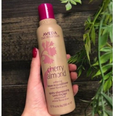 Aveda Cherry Almond Softening Leave-in Conditioner Kuru Saçlar İçin Canlandırıcı ve Parlaklaştırıcı Durulanmayan Saç Kremi 200ml Aveda Cherry Almond Softening Leave-in Conditioner Kuru Saçlar İçin Canlandırıcı ve Parlaklaştırıcı Durulanmayan Saç Kremi 200ml