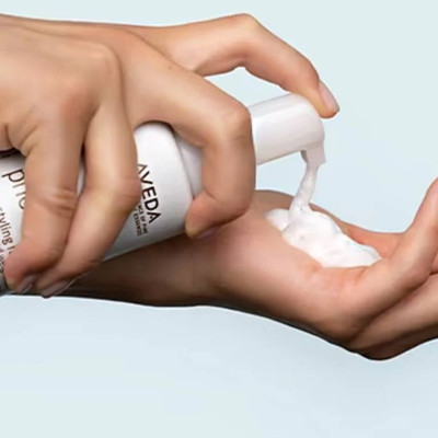 Aveda Phomollient Styling Şekillendirici Saç Köpüğü 200 ml Aveda Phomollient Styling Şekillendirici Saç Köpüğü 200 ml
