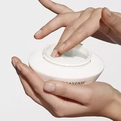 Kerastase Nutritive Masquintense - Kuru Saçlar İçin Nemlendirici Saç Maskesi 200ml Kerastase Nutritive Masquintense - Kuru Saçlar İçin Nemlendirici Saç Maskesi 200ml