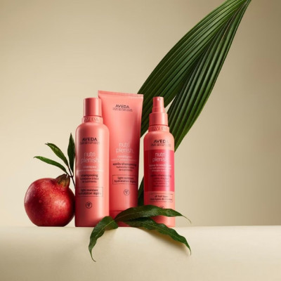 Aveda Nutriplenish İnce Telli Kuru Saçlar İçin Hafif Nemlendirici Saç Maskesi 150ml Aveda Nutriplenish İnce Telli Kuru Saçlar İçin Hafif Nemlendirici Saç Maskesi 150ml