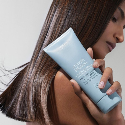 Aveda Smooth Infusion Anti - Frizz Conditioner Elektriklenme Karşıtı Saç Kremi 200ml Aveda Smooth Infusion Anti - Frizz Conditioner Elektriklenme Karşıtı Saç Kremi 200ml
