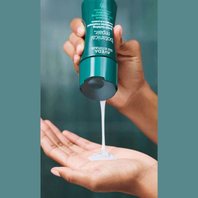 Aveda Botanical Repair™ saç onarıcı şampuan öncesi bakım 150ml Aveda Botanical Repair™ saç onarıcı şampuan öncesi bakım 150ml